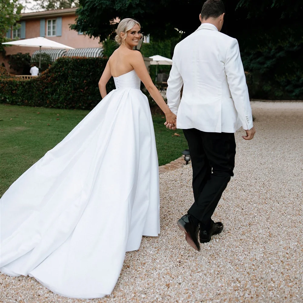 Vestido De novia De satén sin tirantes con abertura lateral alta, elegante, plisado, línea A, tren De corte