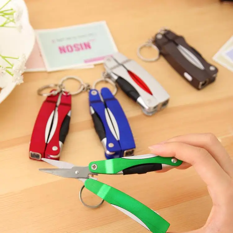 100 قطعة هدية حفلة سلسلة مفاتيح صغيرة مصباح ليد جيب مقص القاطع مع قلم حبر جاف المحمولة كيرينغ مفتاح سلسلة الشعلة قلم حبر جاف ni297