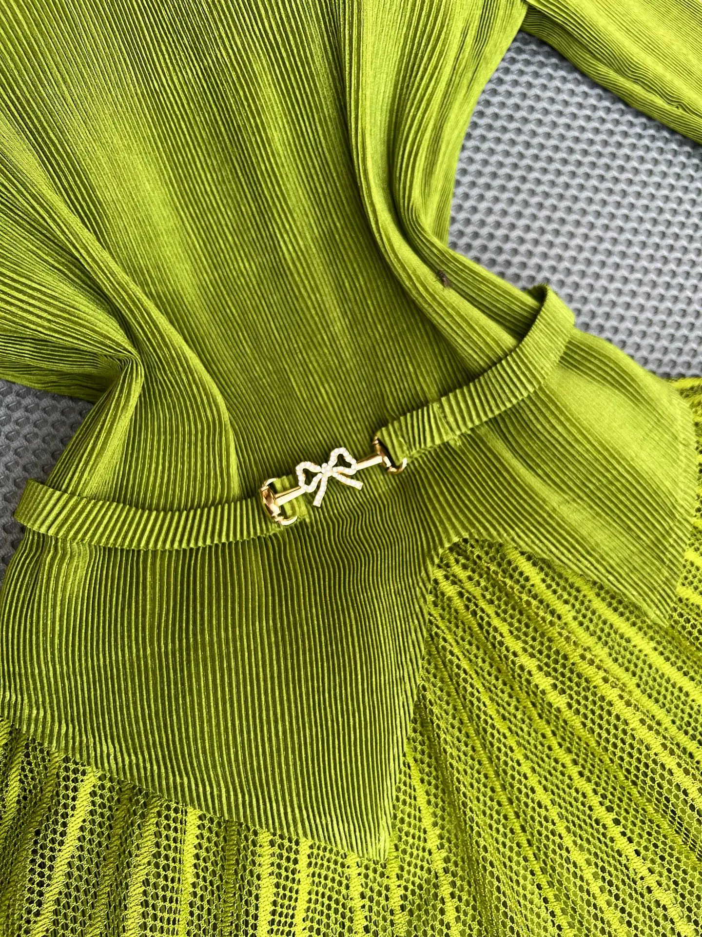 ANLAN 新ミヤケ 2025 夏大きいサイズの女性薄いプリーツドレスシンプルなウエストエレガントな大きな弾性プロムロングドレス 2AN6109