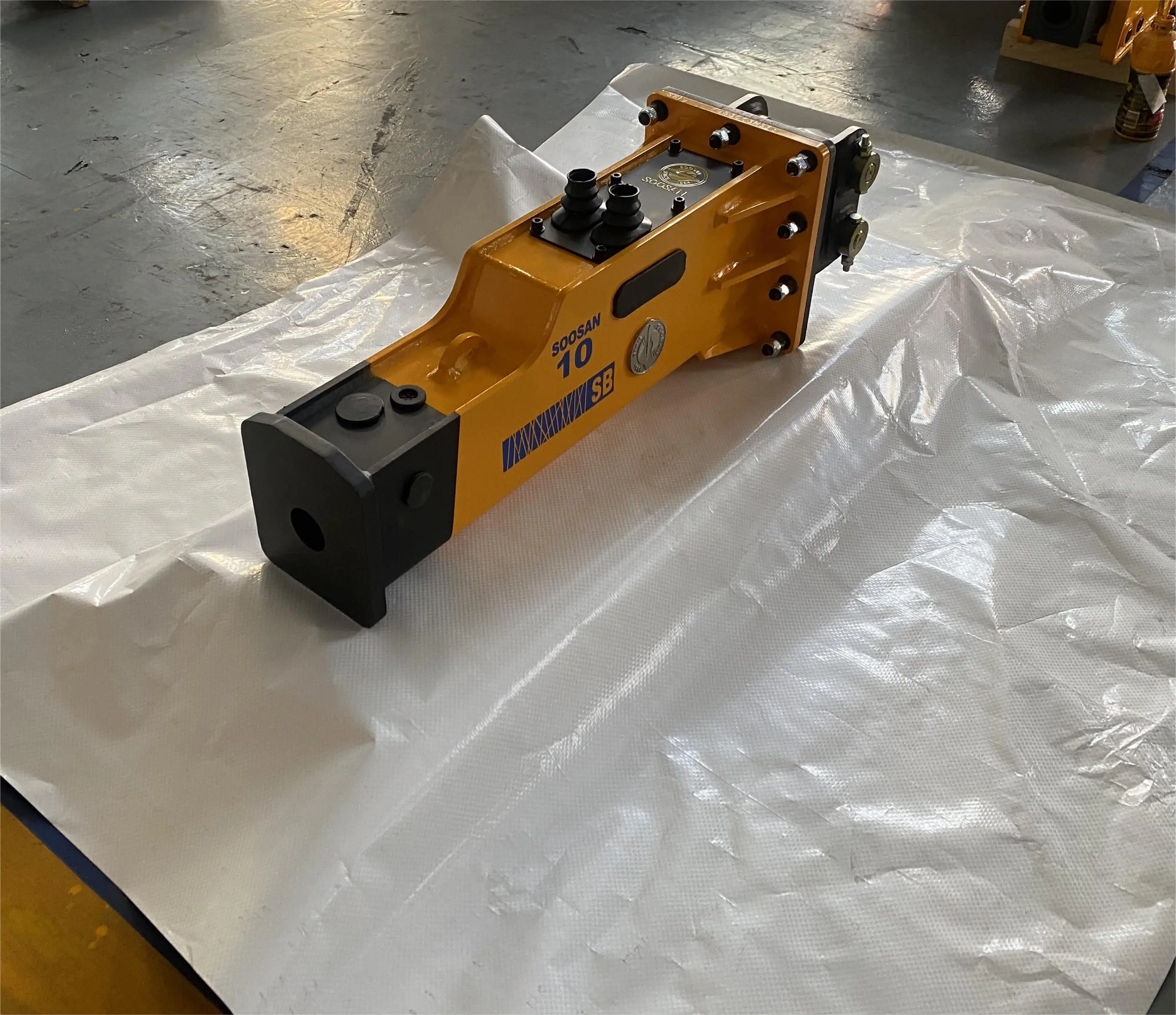 Box Type Hydraulic Breaker Hammer 40mm Chisels for 0.8-2.5 Tons Mini Excavators Skid Steer