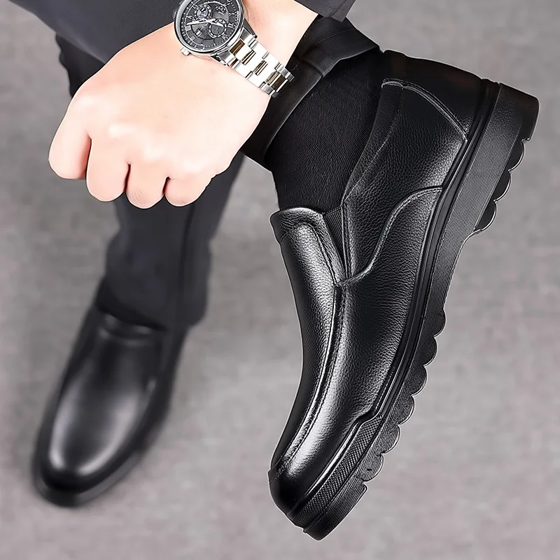 Shoes for Men 2023 Handmade Genuine Leather Casual Soft Rubber Loafers Business Dress Spring Autumn Luxury Slip-On Soft Driving