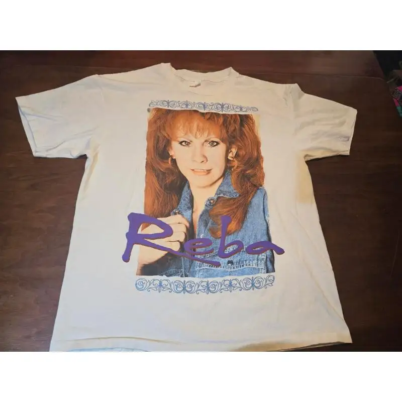 

Vintage Reba McEntire White Tshirt Size XL