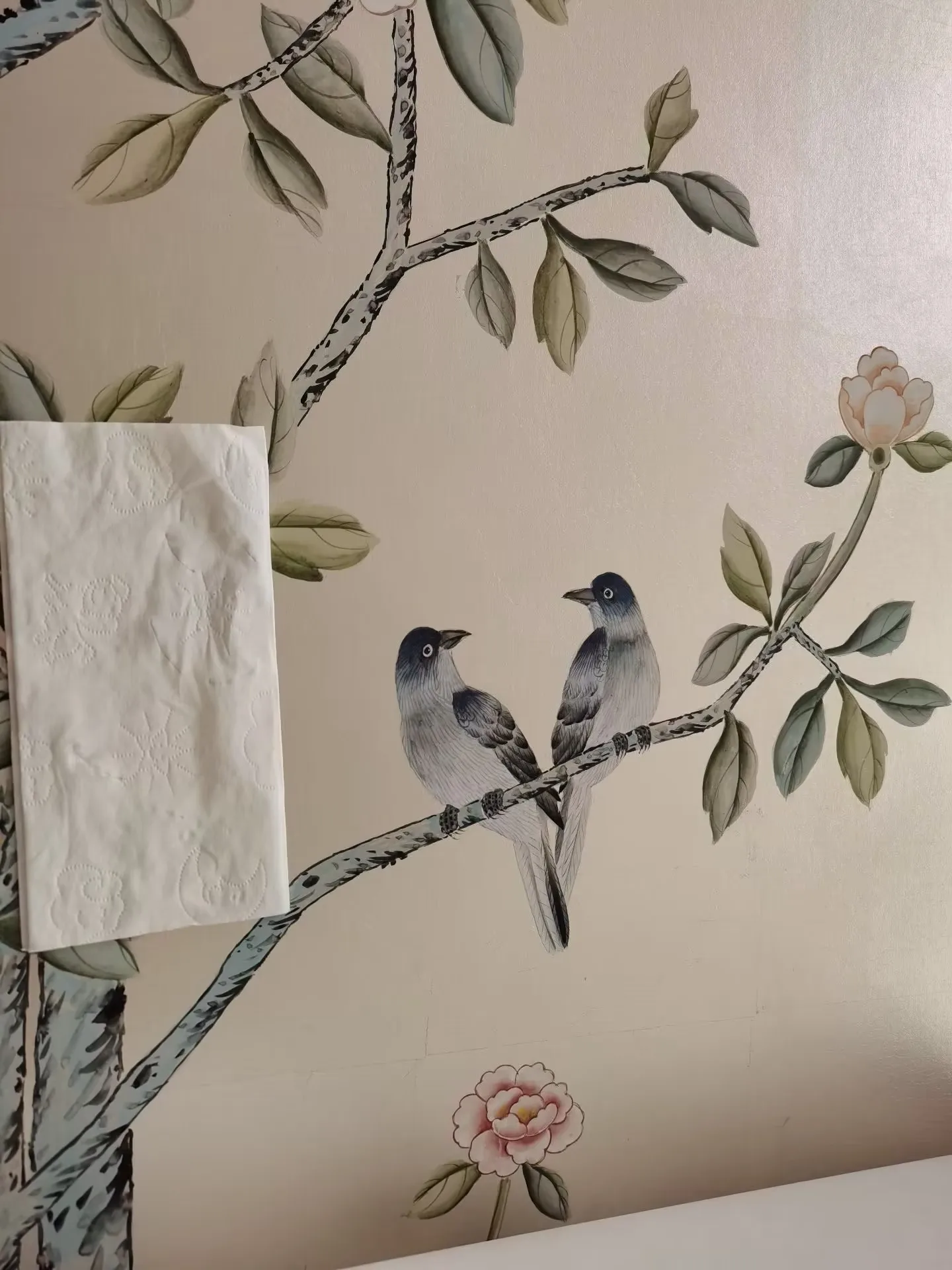 Imagem -05 - Personalizado Luxo Feito à Mão Ouro Dourado Papéis de Parede Pintados à Mão Flores & Pássaros Quarto Sala de Estar Estudo Sala de Jantar Varanda Sofá Parede tv