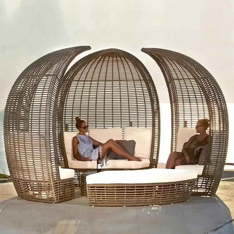 Outdoor rattan bed leisure personality creative garden balcony deck chair round bed open air bird's nest courtyard outdoor beach
