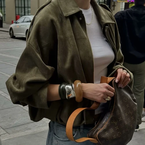 מעילים ומעילים