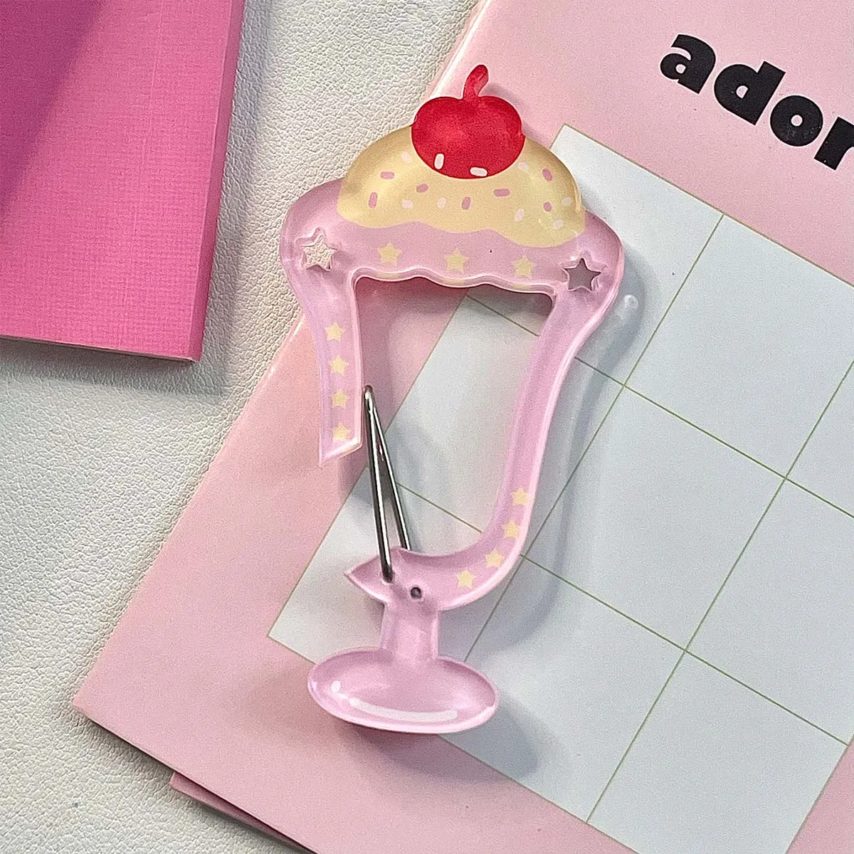 Cute Acrylic Charm Kawaii Phone Straps Carabiner Korean Style Keychain Scrapbooking Bag Decor Accessories