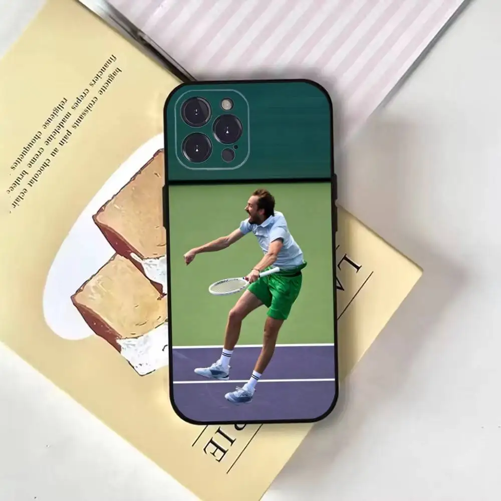 Чехол для телефона Tenis Daniil Medvedev для iPhone16,15,14,13,12,11 Plus,Pro Max,XS,XR,SE,Mini,8,7,мягкий черный чехол