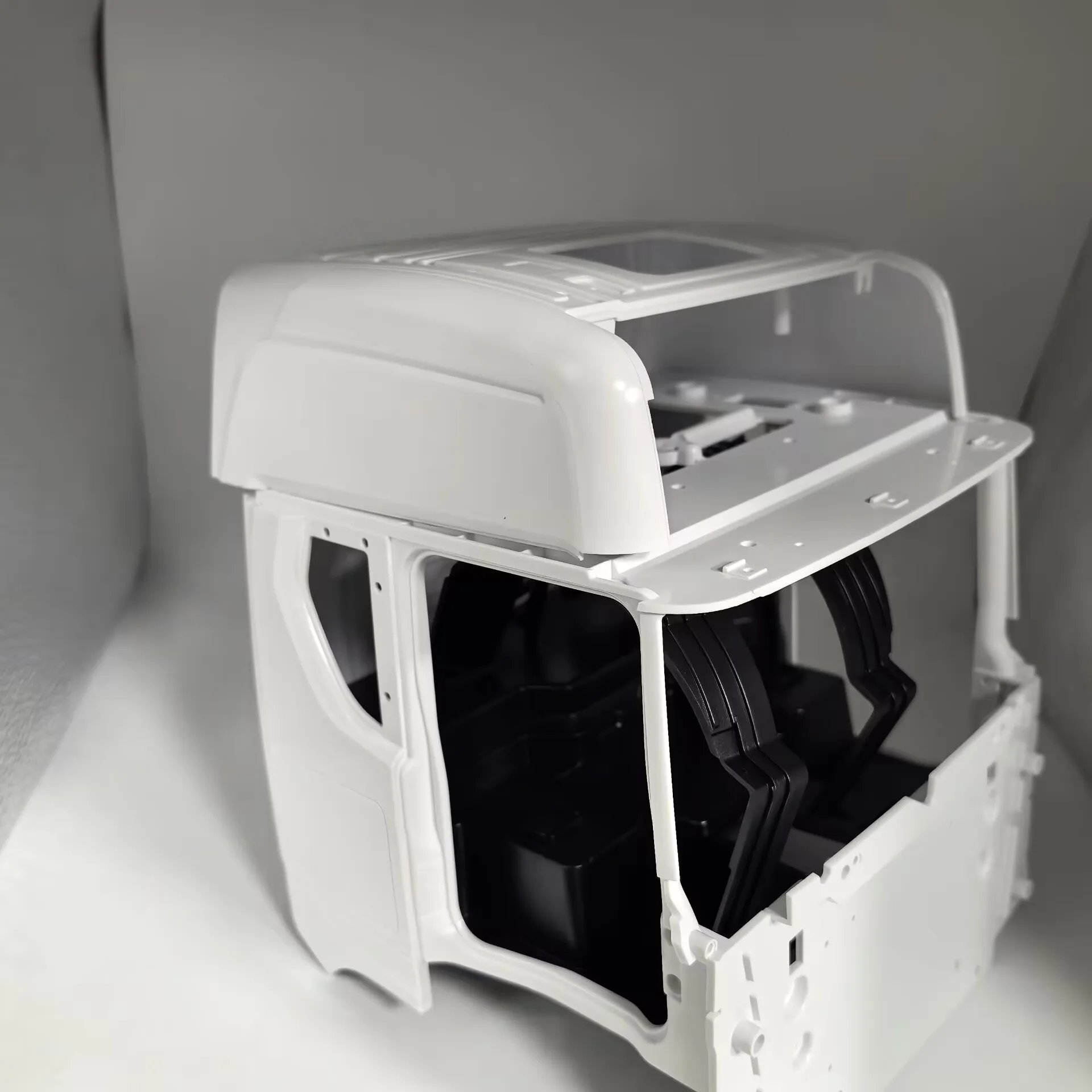 

Scaleclub для модели Scania 1/14 770S, версия с открытой дверью, корпус автомобиля, кабина водителя, кабина грузовика