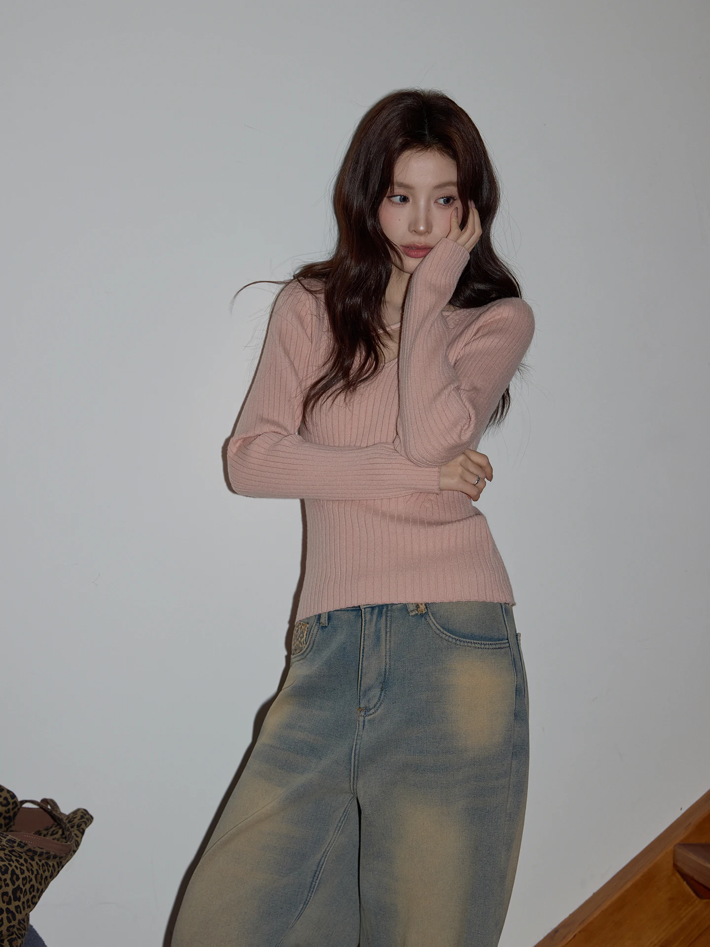 

Женский вязаный свитер Chaocha Home с V-образным вырезом, розовый, повседневный, облегающий, для зимы, для работы, удлиненный, стандартной длины