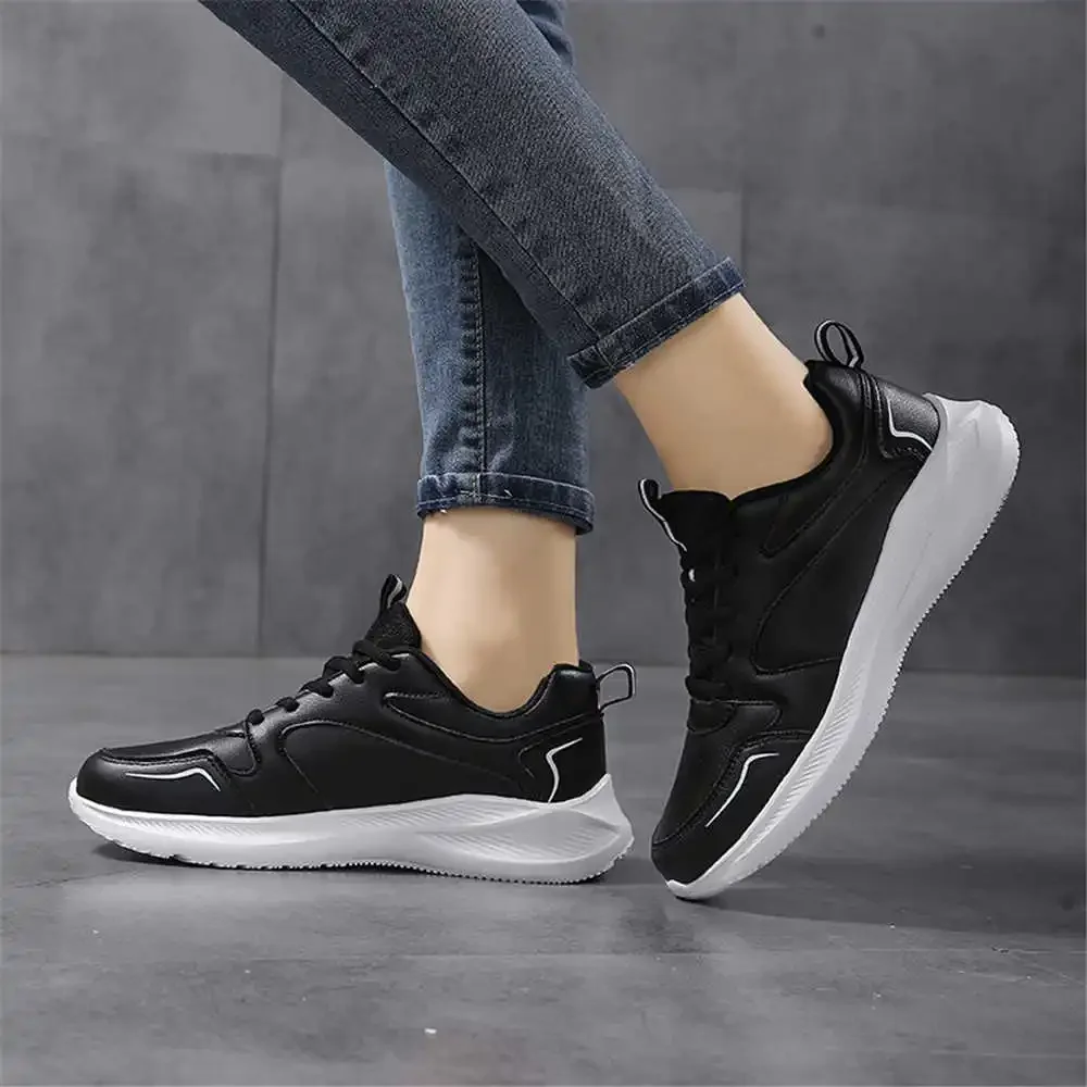 Super Lightweight Oversize Special Wide Shoes Woman Vulcanize Ladies Fashion Breathable Women\'s Sneakers Sport Trends