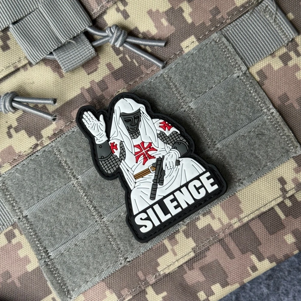 PVC Crusader Knight Morale Patch Tactical Templar Warrior Rubber Hook & Loop Badge Military Emblem for Backpack Vest Hat Decor