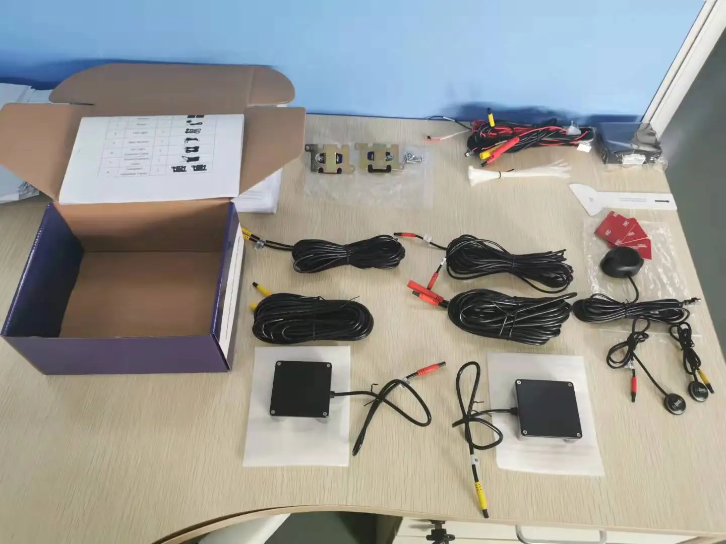 77ghz Blind Spot radar Car Blind Spot Monitoring System Lane Change Assist Sensor Cisbo BSM C91