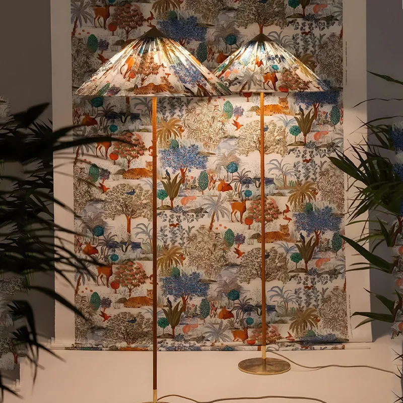 Living room vertical floor lamp French printing lamp study bedroom wabi-sabi wind hat rattan floor lamp