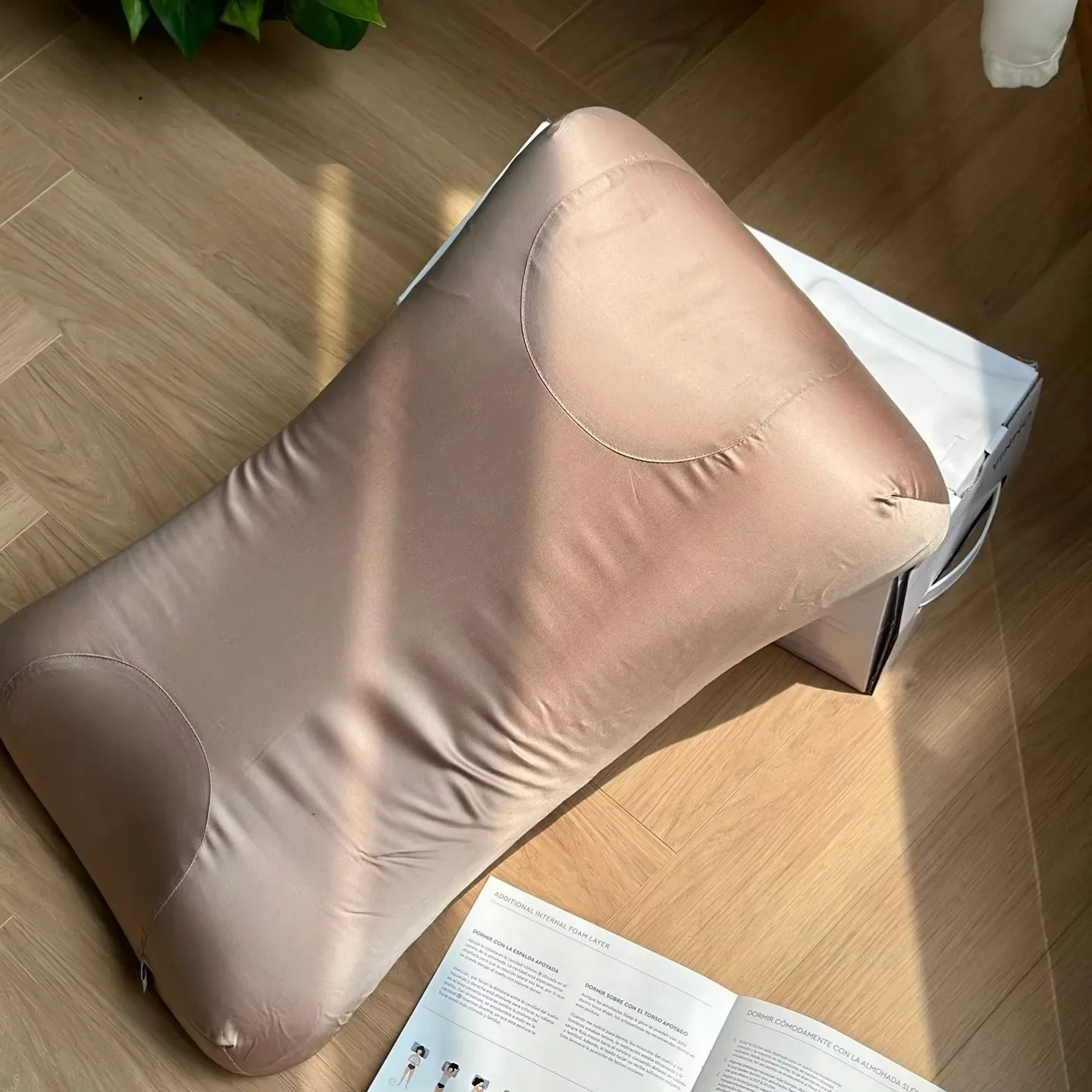 Luxury Brand Sleep&Glow Anti-Aging Beauty Pillow Fights Sleep Wrinkles Adjustable Memory Foam Century-old F.L.G Holiday Gifts