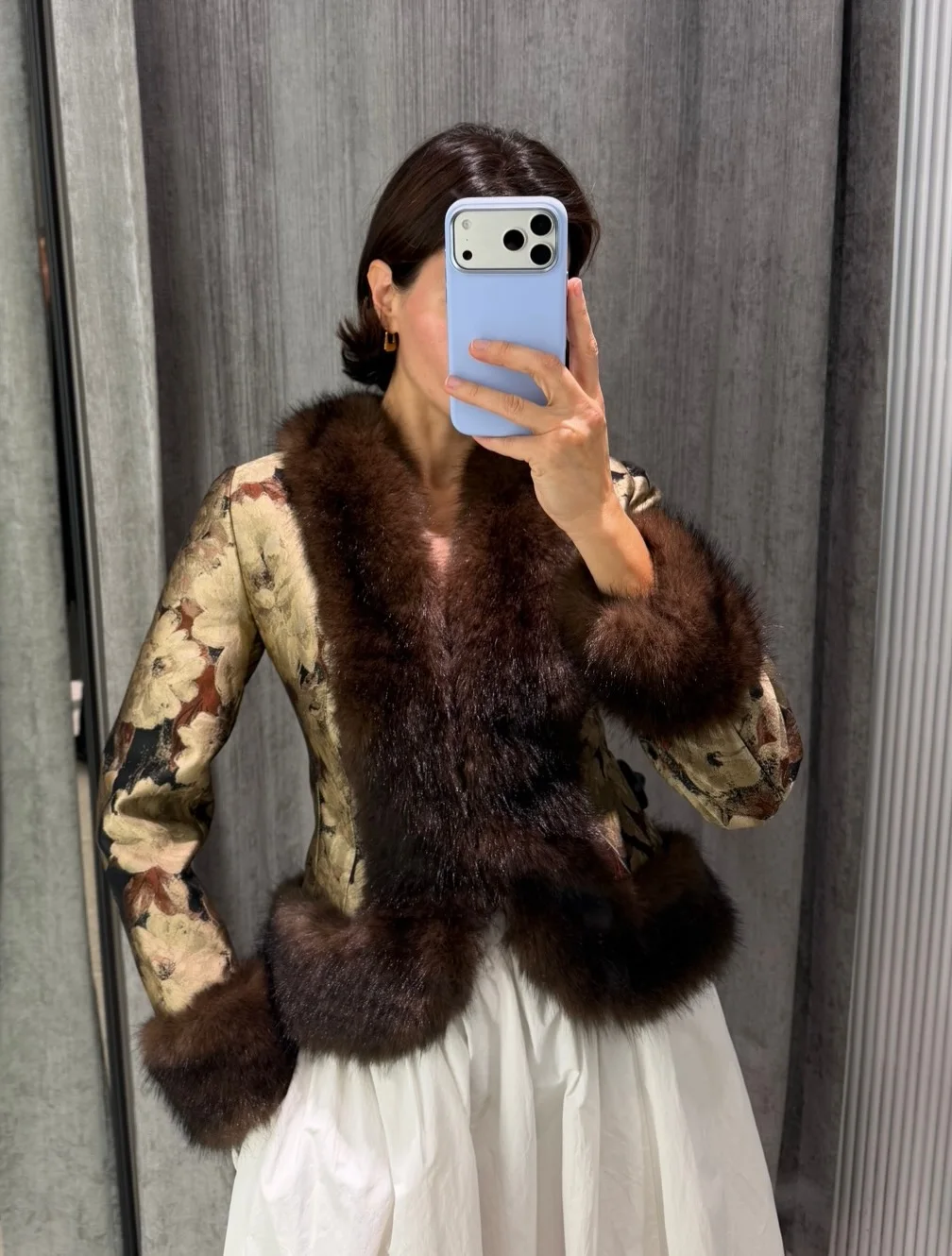 Women Floral Jacquard Faux Fur Trim Jacket V Neck Single Button Long Furry Cuff Cropped Coats Vintage Winter New Warm Party Coat