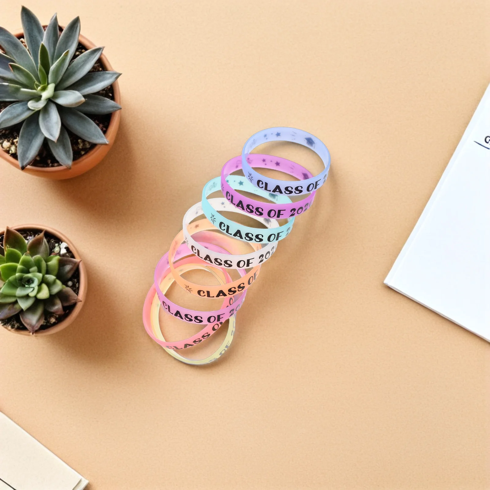 

8Pcs Graduation Party Accessories Class of 2026 Silicone Wristbands Grad Themed Bracelets Bulk for Celebration Event Favors