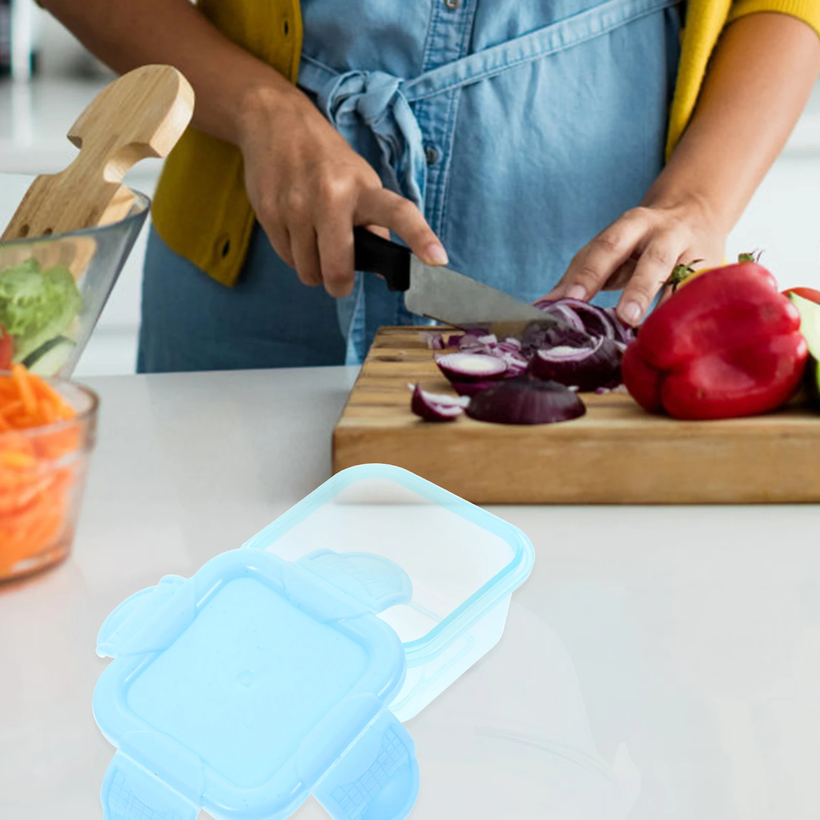 

4 Pcs Mini Food Storage Containers Portable Crisper Boxes Sealed Design Lightweight Easy to Carry Use