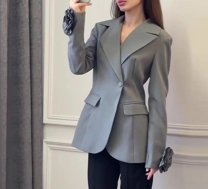 Women's Blazer Solid Color Three-Dimensional Floral Decor Notched Collar Elegant Temperament Long Sleeved Slim Fit Blazer Coat