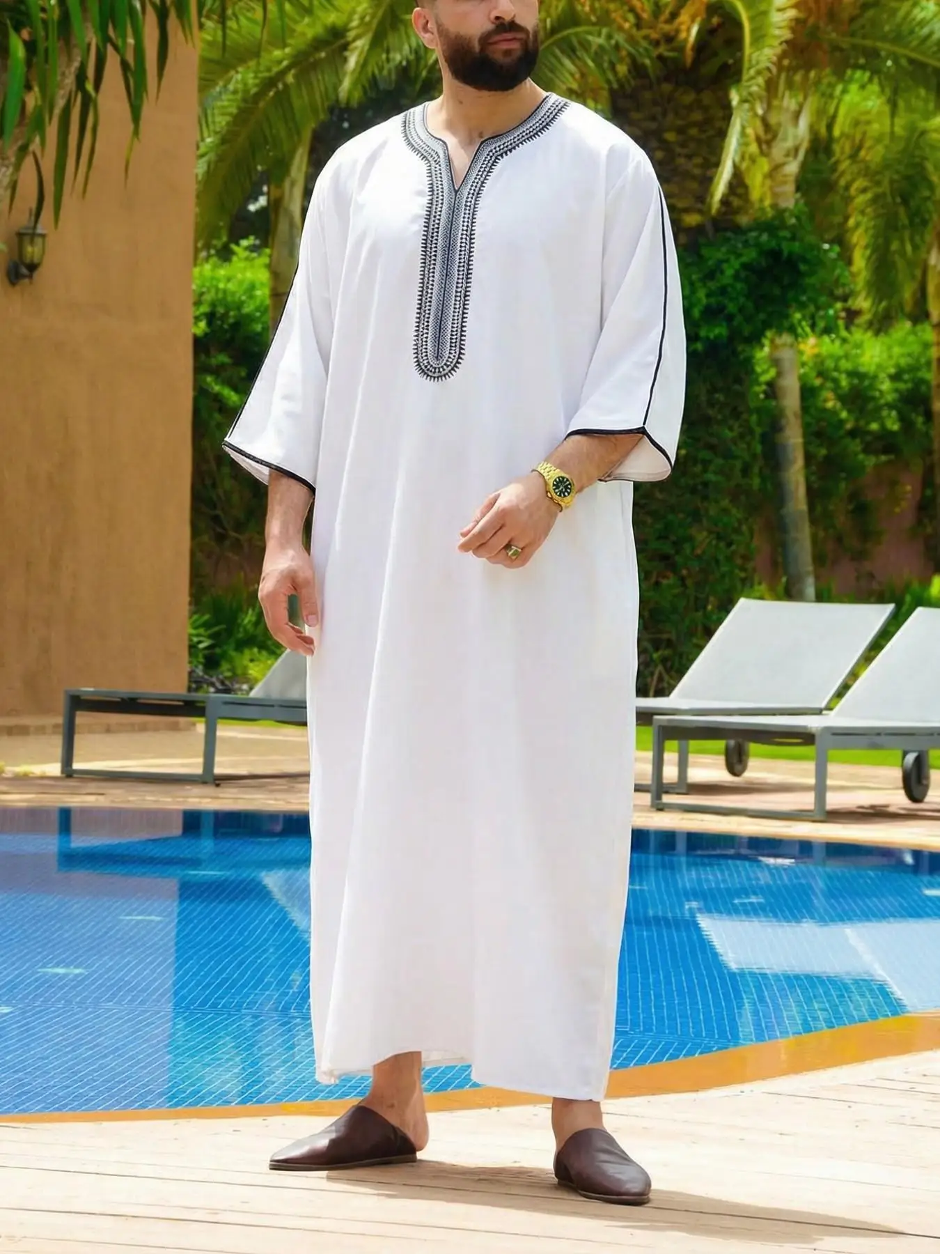 Men's Loose Long Robe with Embroidery Traditional Ethnic Style Prayer Clothes for Muslims in Africa And Middle East White
