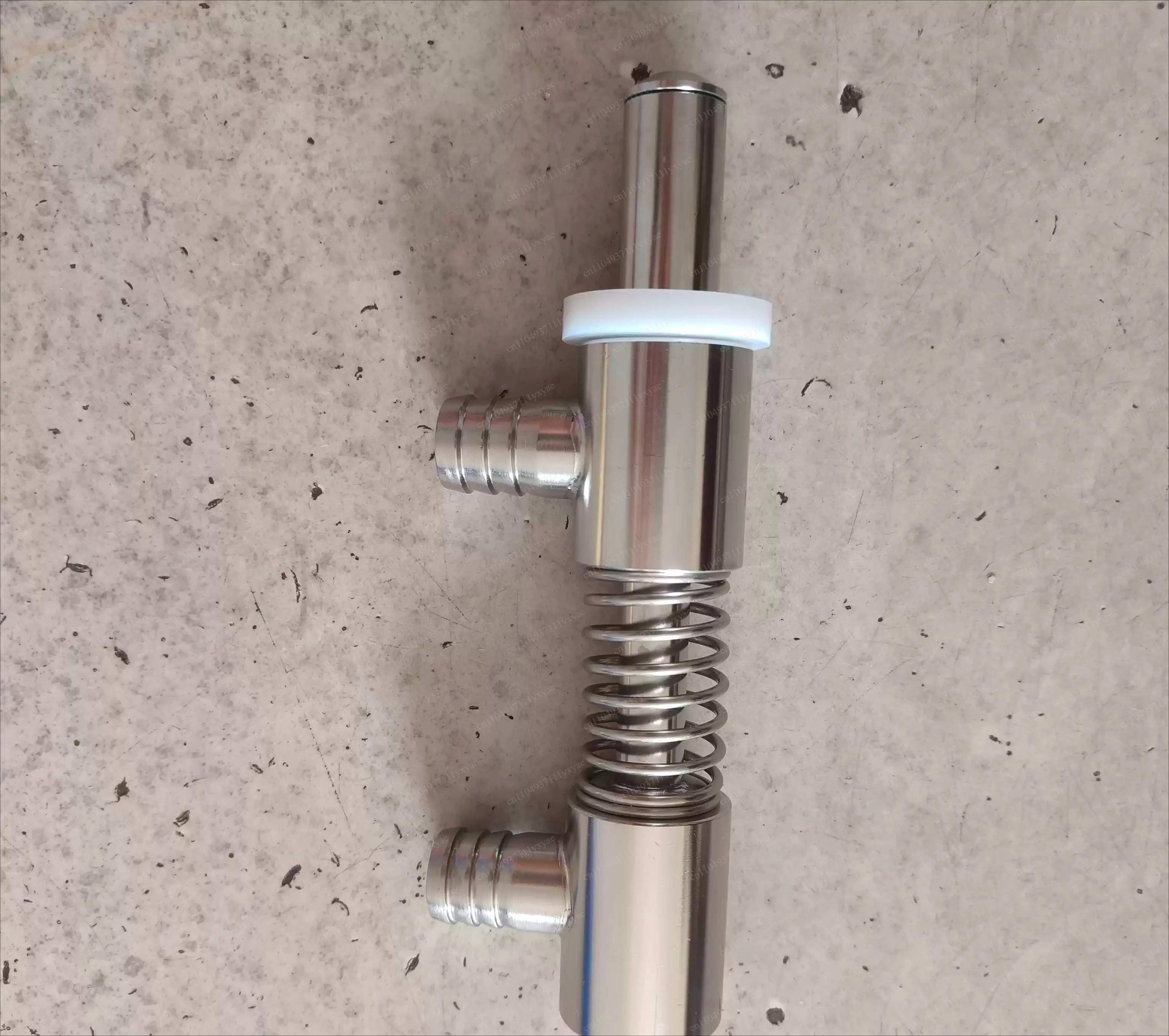 Valve, bottled water filling valve 3-in-1 beverage filling equipment accessories water filling valve