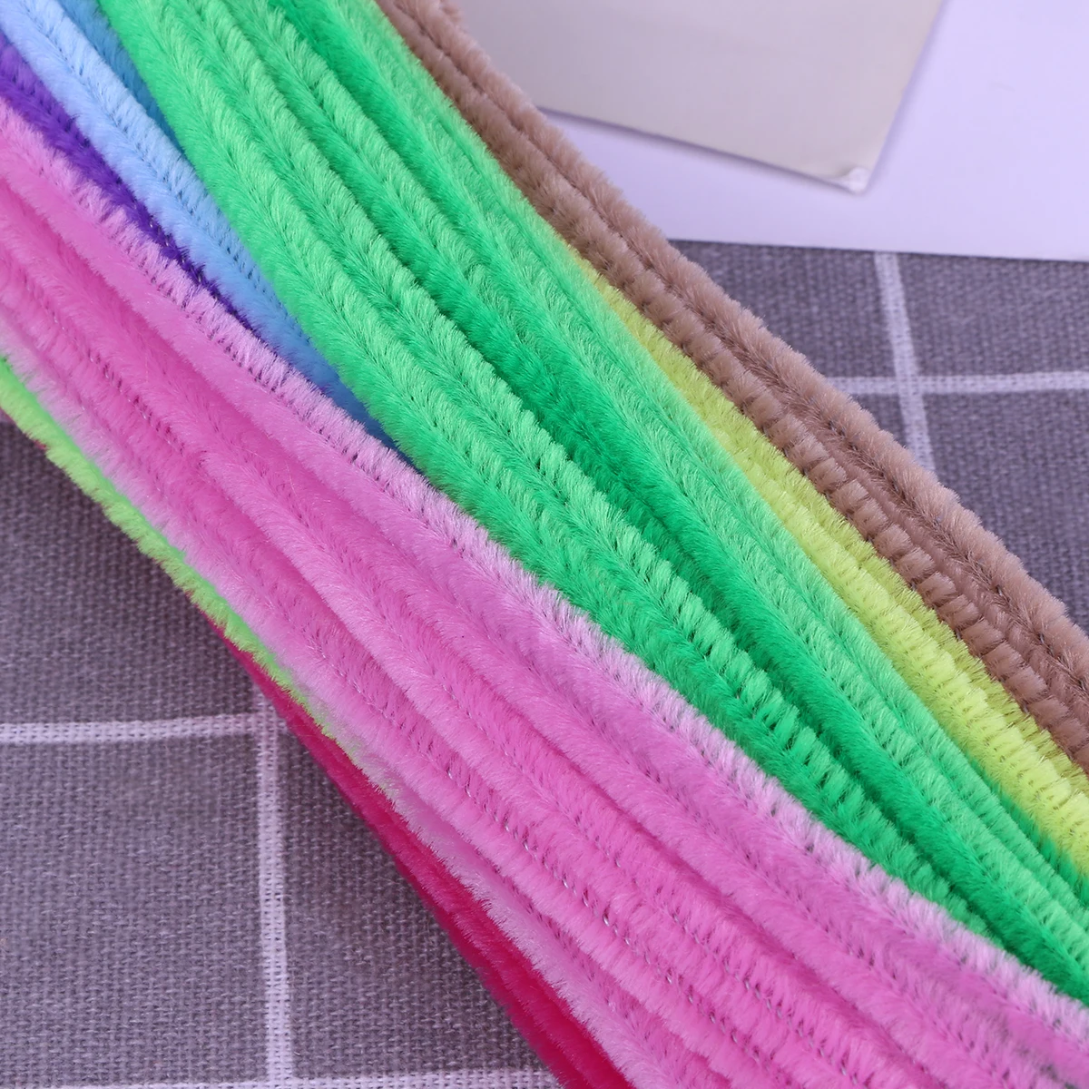 

200 Pcs Colorful Pipe Cleaners Building Sticks Toys Creative DIY Projects Child Educational PlaySETS Bendable Craft Supplies