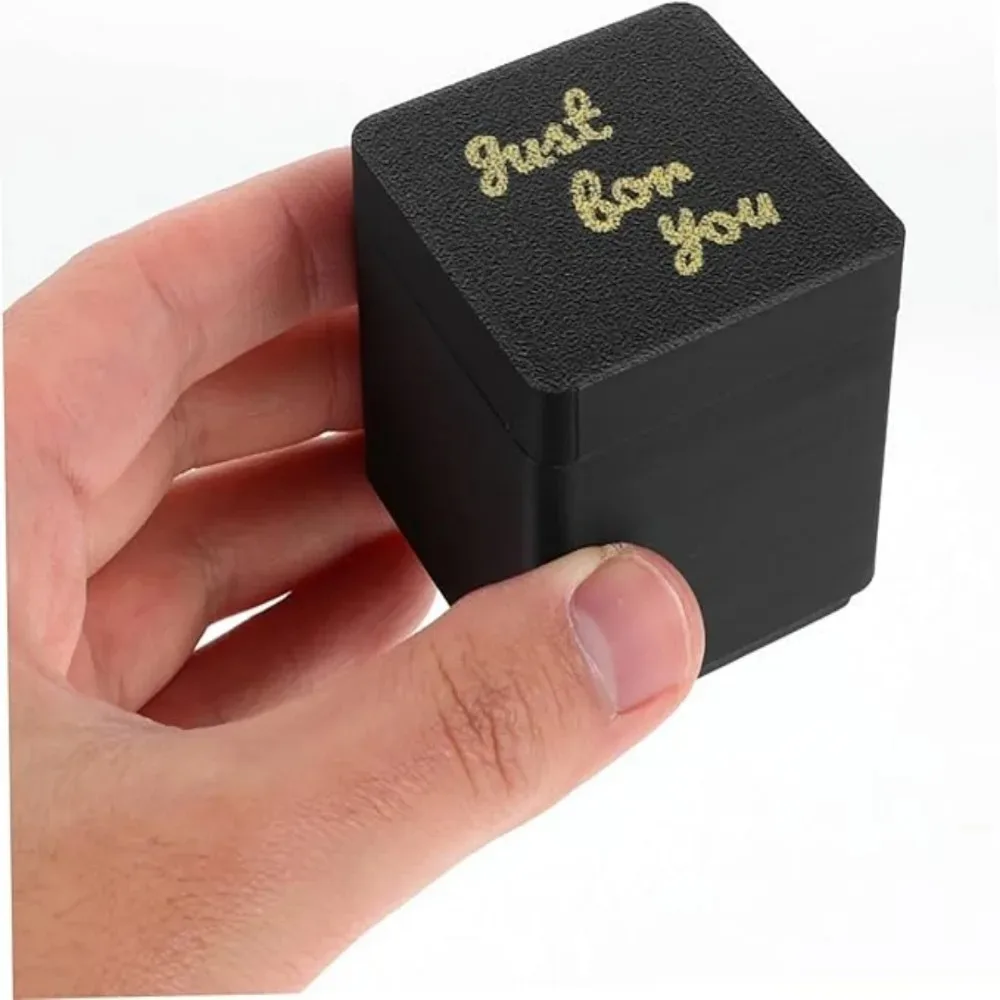 صندوق إصبع المزحة - هدية كمامة يدوية مقطوعة وهمية للمكتب والحفلات والعطلات، بلاستيك قابل للطي