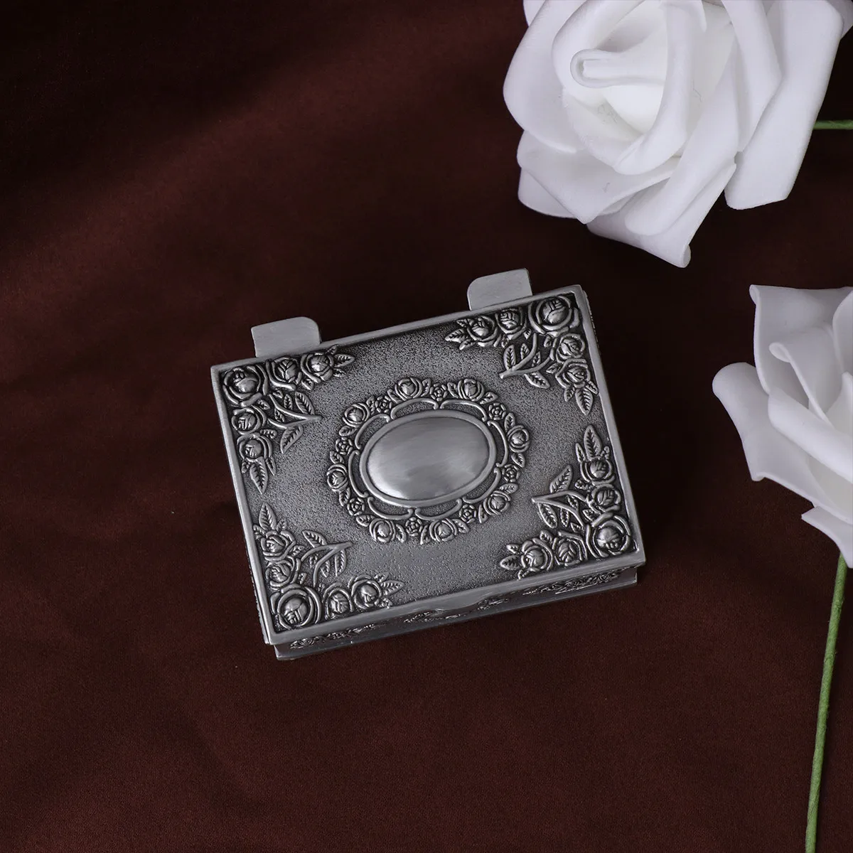 

Tin Retro Jewelry Box Classic Storage Case for Women Girls Ladies Elegant Jewelry Storage Ring Earring Box