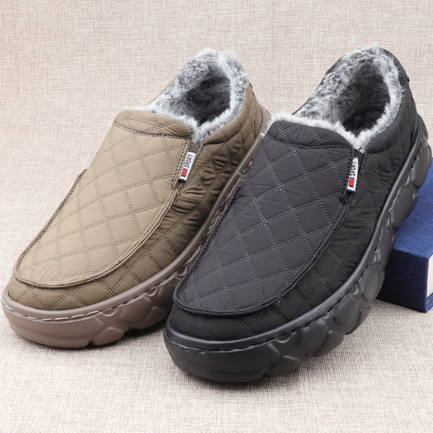 メンズ冬用ファッションコットンシューズ超軽量保温性抜群ワイドフィットフリース裏地滑り止め老北京風ダッドシューズ