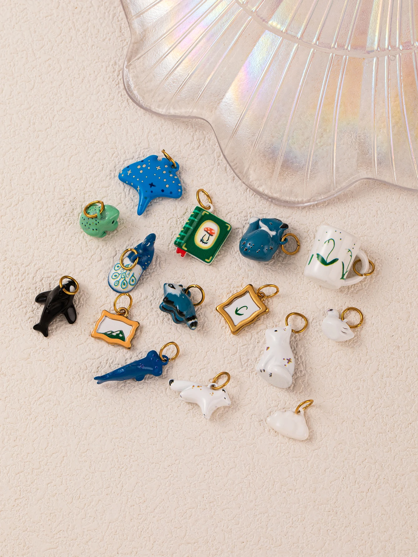 Neue trendige Meeres-Serie: Muschel-, Schildkröten- und kleine Fisch-Anhänger für DIY-Schmuckherstellung – Detail 2