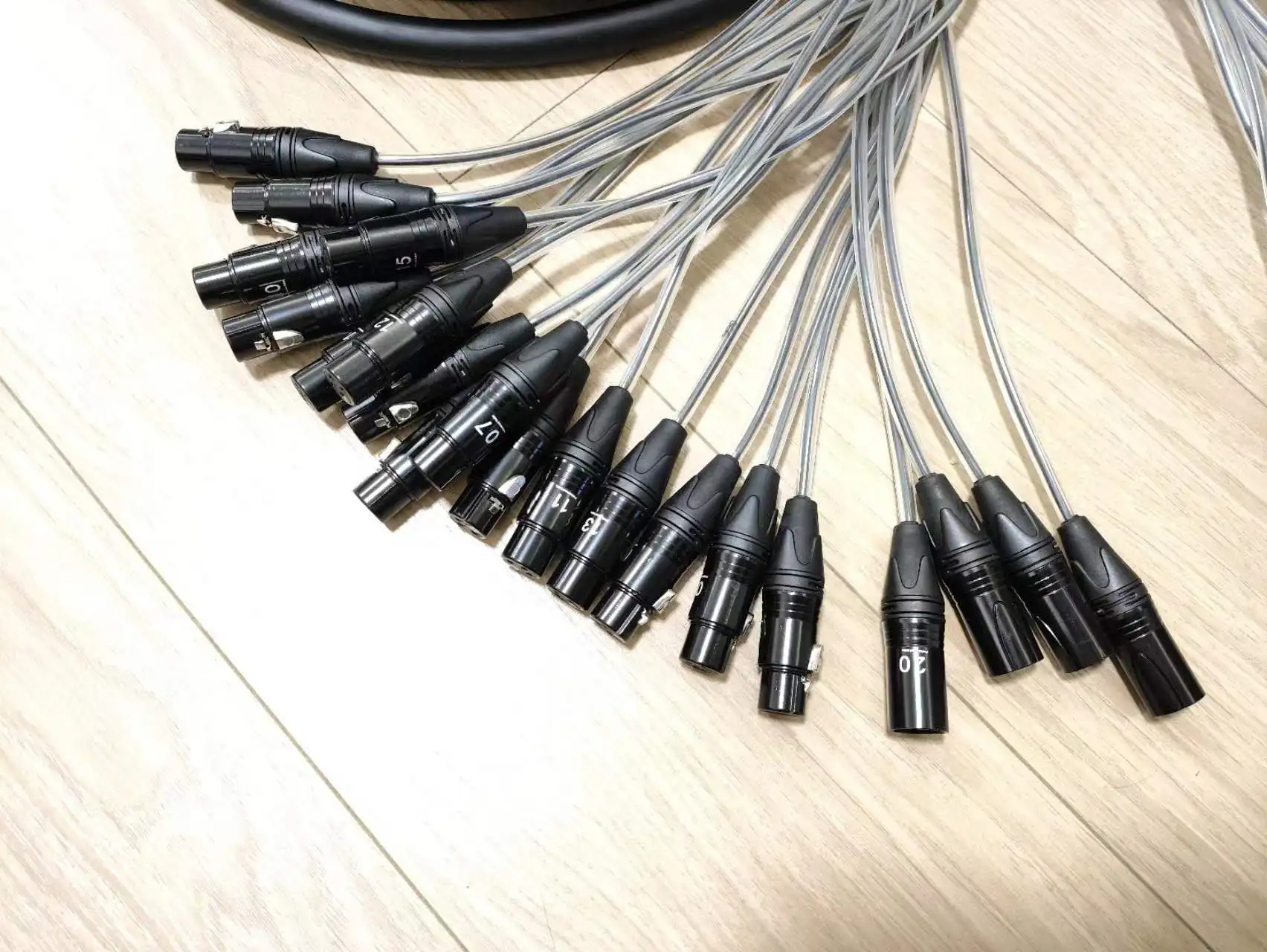 20 Channels XLR 16 Male To Female And 4 Female To Male Ways Extension Cord High Quality Snake Cable Accept Customization