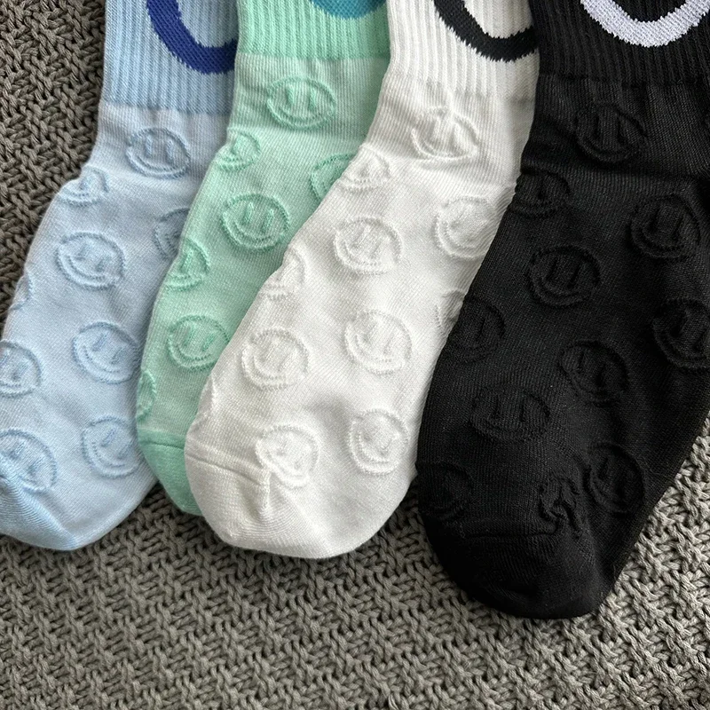 4 Pair/Box Women\'s Socks Smiling Face Cute Korean Style Gift Box Package Spring/Summer Short Socks InS Fashion Kawaii Socks