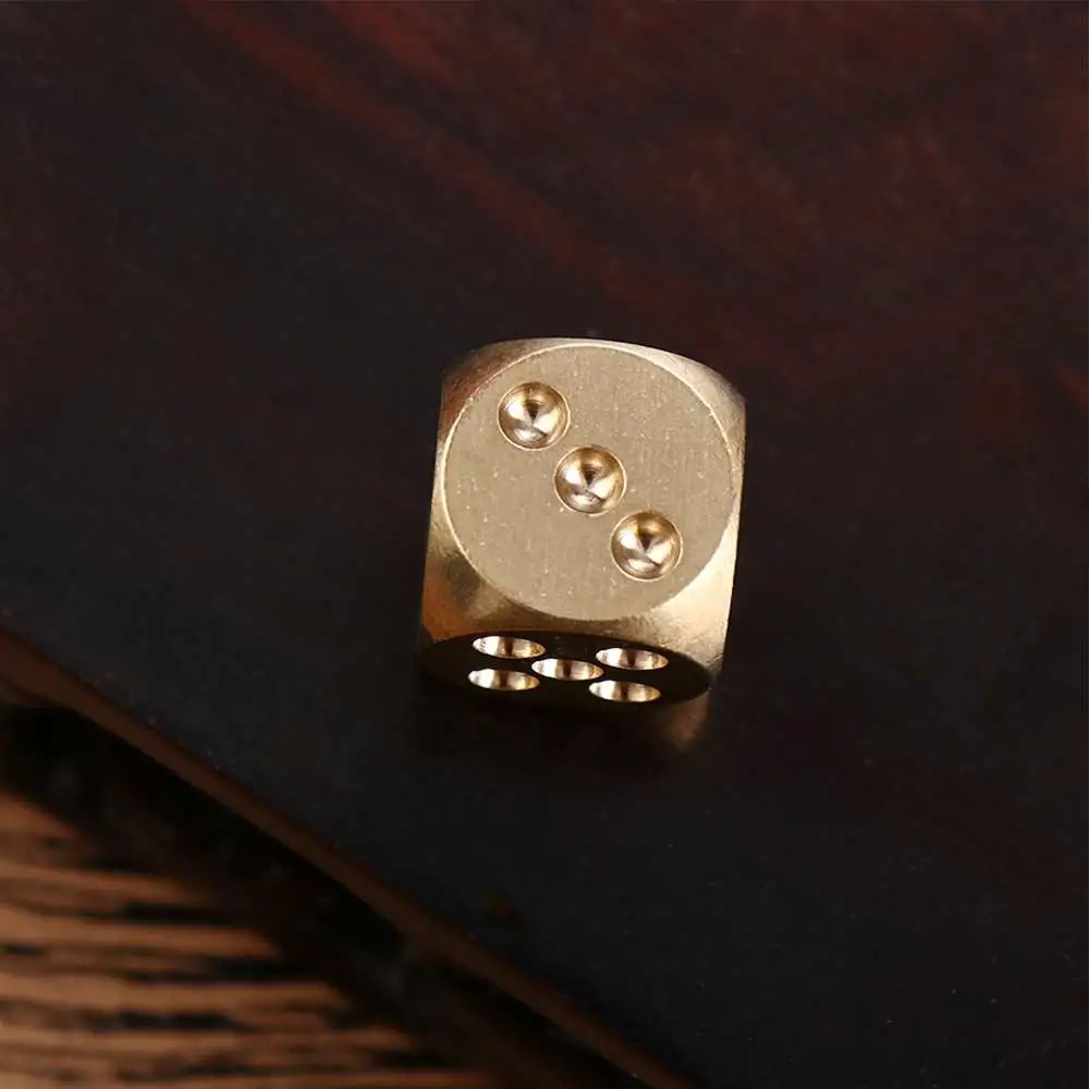 Playing Game Tool Decorative Items Pure Copper Hand Polished Figurines Copper Dice Brass Dice Solid Dice Metal Solid Dice