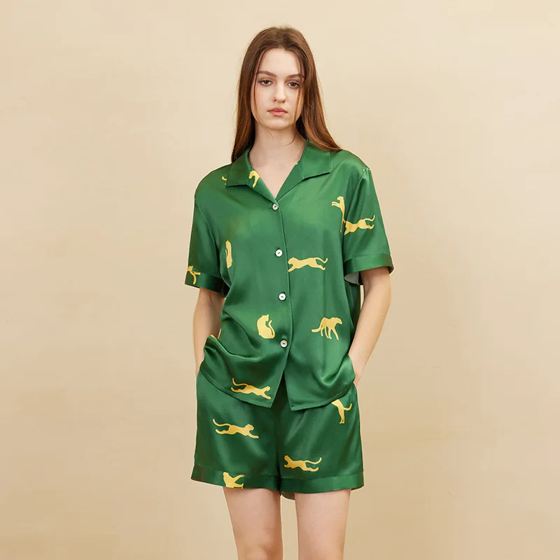 19MM 100% Mulberry Silk Pajamas Women Printed Short Sleeve Shorts Set Luxury Casual Loungewear Outdoor Wear Sleepwear