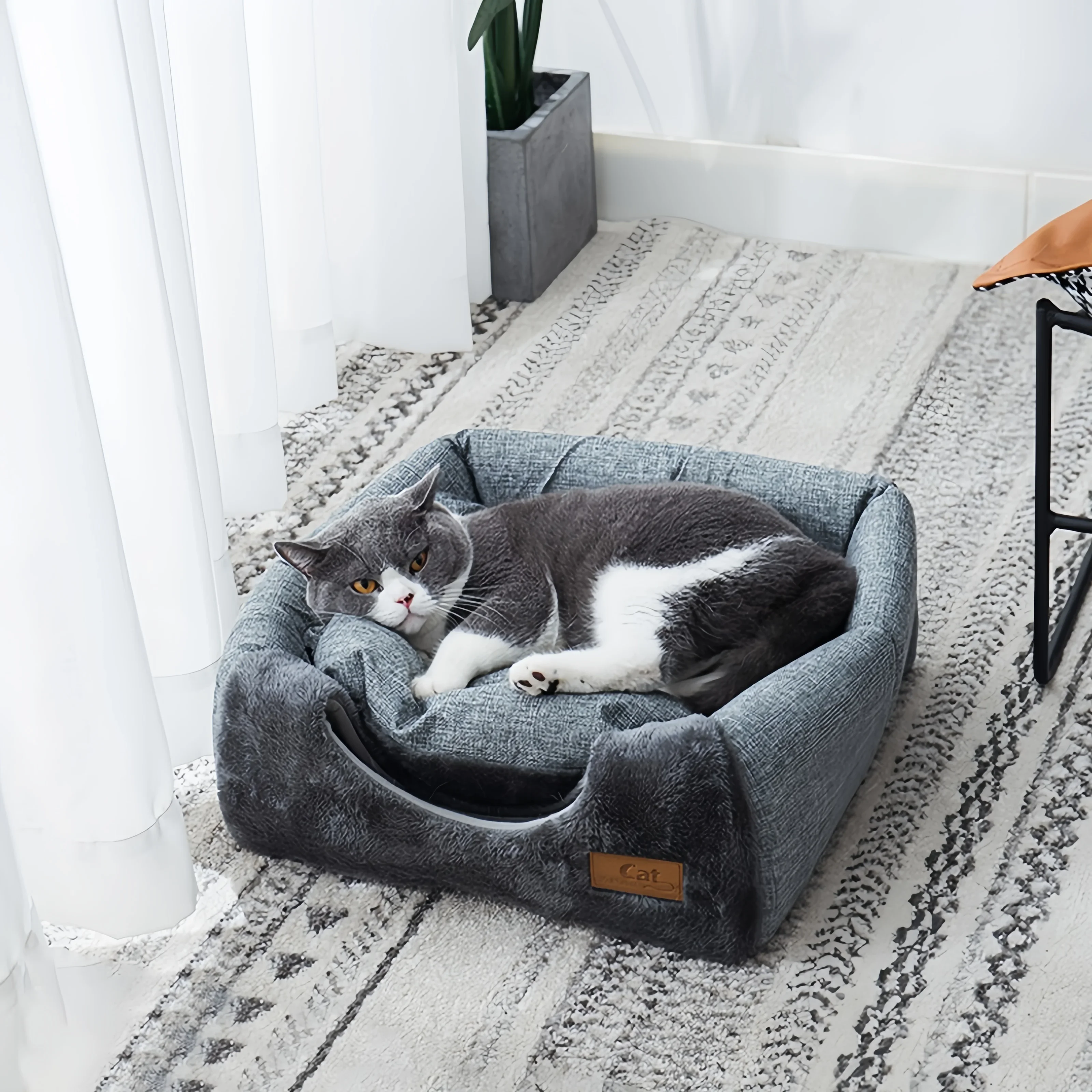 Triangle Cat Nest Closed Cat House Pet Nest Warm and Thickened Deep Sleep cat Nest Indoor Winter Warm Deep Sleep cat nest