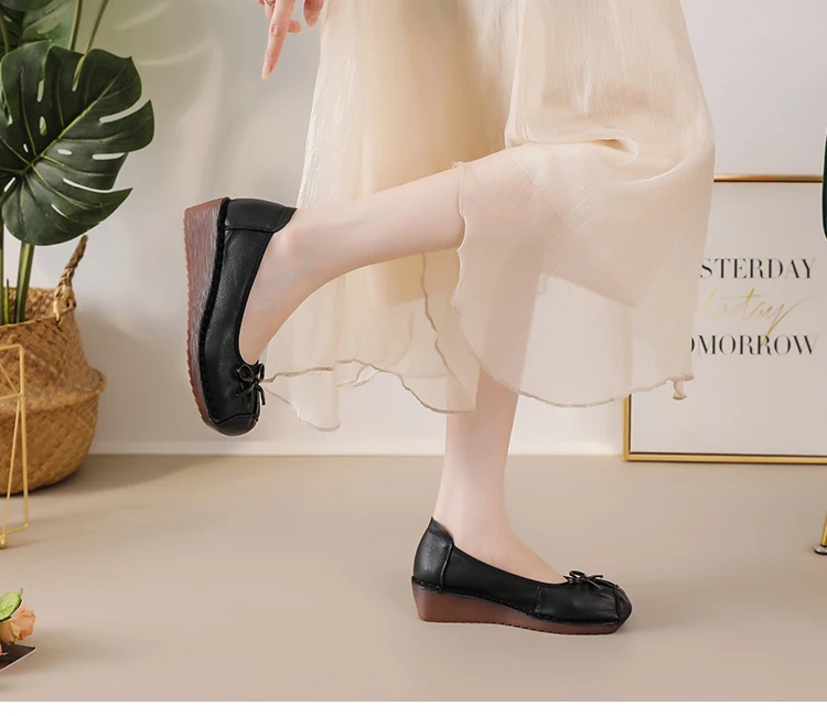 Neue Vintage-Pumps mit plissierter Schleife, Damen-Keilabsatzschuhe, flache Schuhe aus echtem Leder, handgefertigte Slip-On-Loafer für Damen, Retro-Hochzeitsschuhe in Rot. – Detail 10