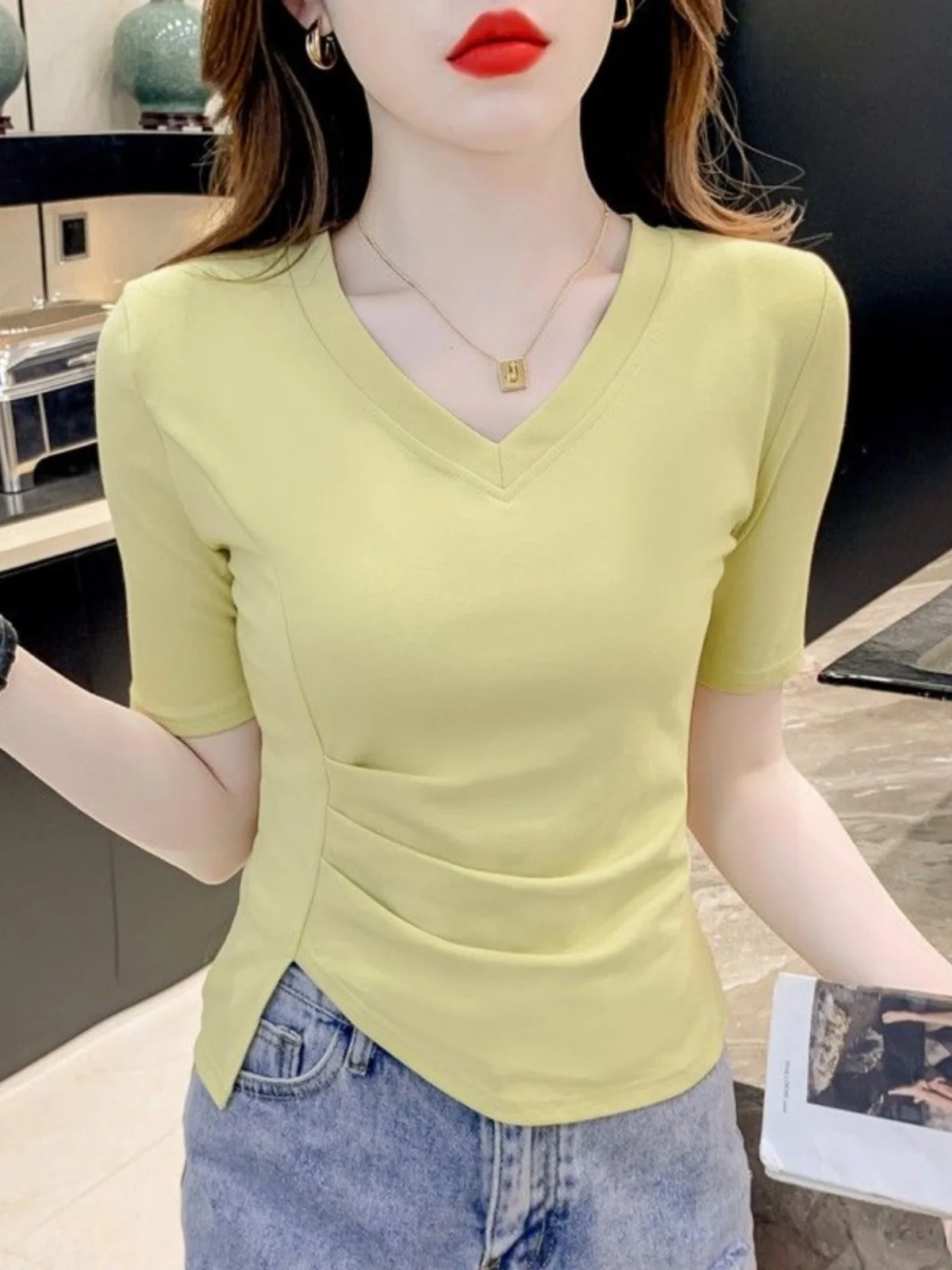 short-sleeve-women's-t-shirt-2024-summer-uneven-design-lightweight-slimming-trendy-korean-style-top-with-lapel-pin