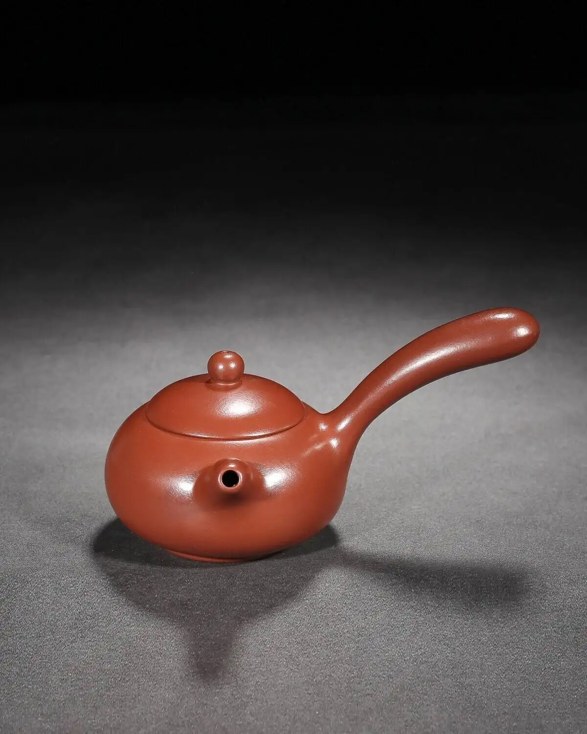 Chinese Yixing Zisha Clay Handmade Exquisite Teapot 150CC