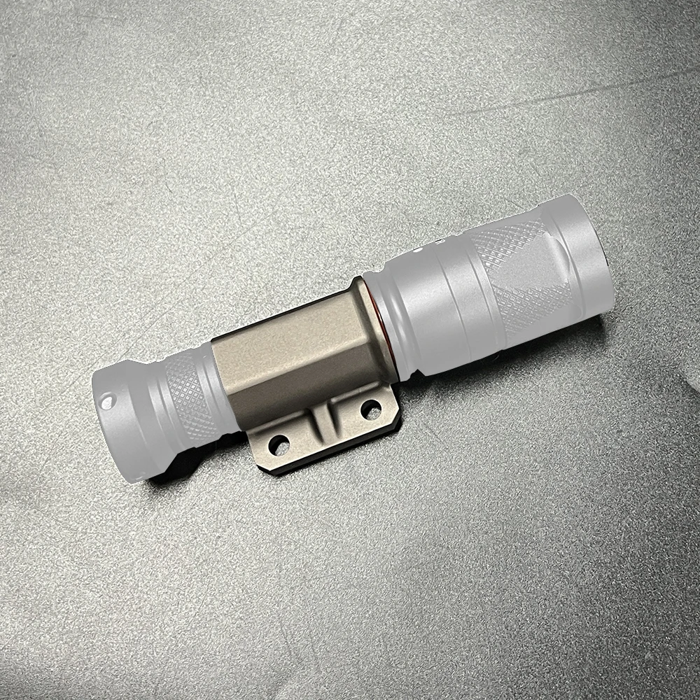 Scout Light Body Mount Flashlight Tactical Accessories for M300 M600 Series Weaponlight Aluminum Fits 16340 Battery