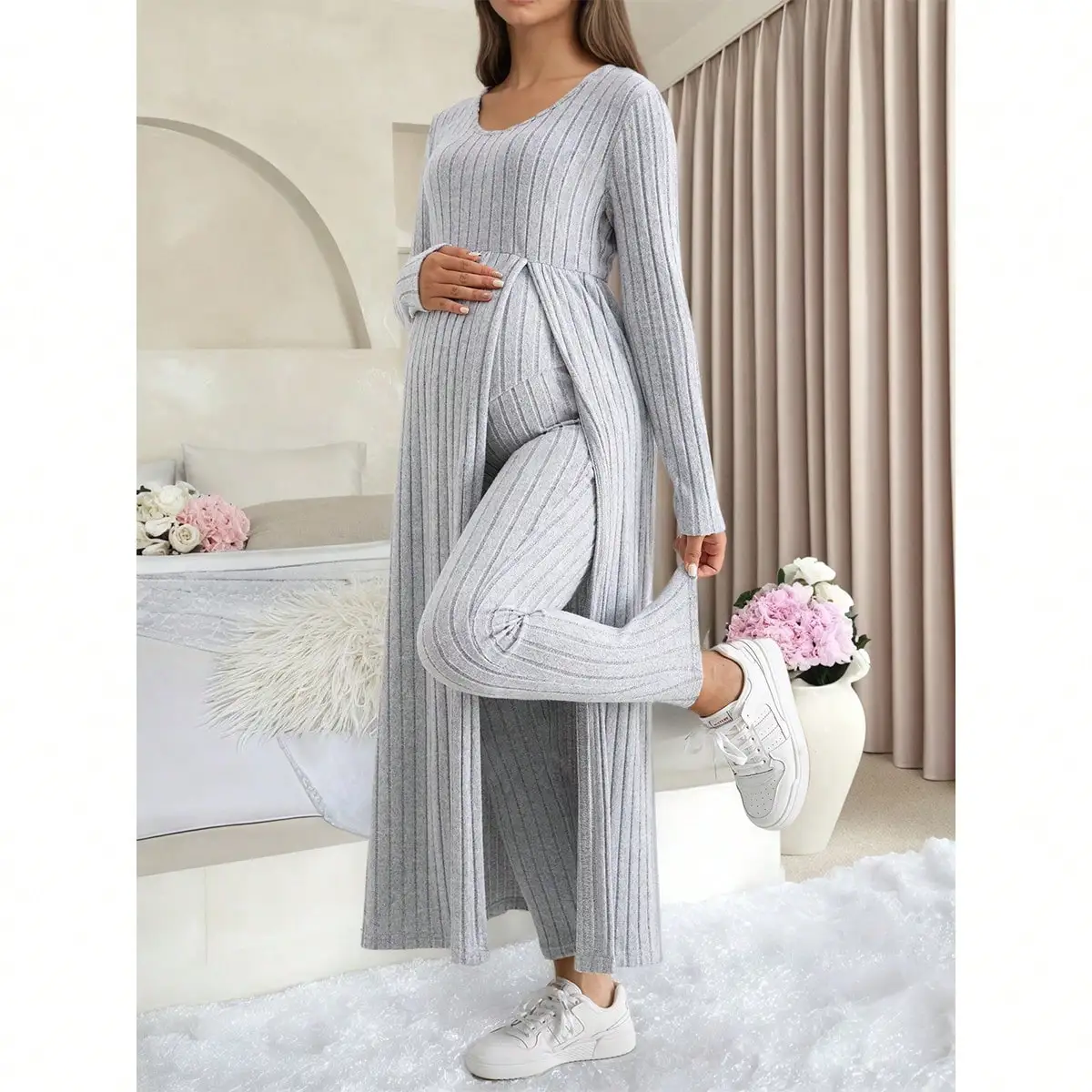 

Комплекты и наряды для беременных из двух предметов: мягкий ребристый комплект с длинными рукавами и удлиненными брюками для дома и отдыха