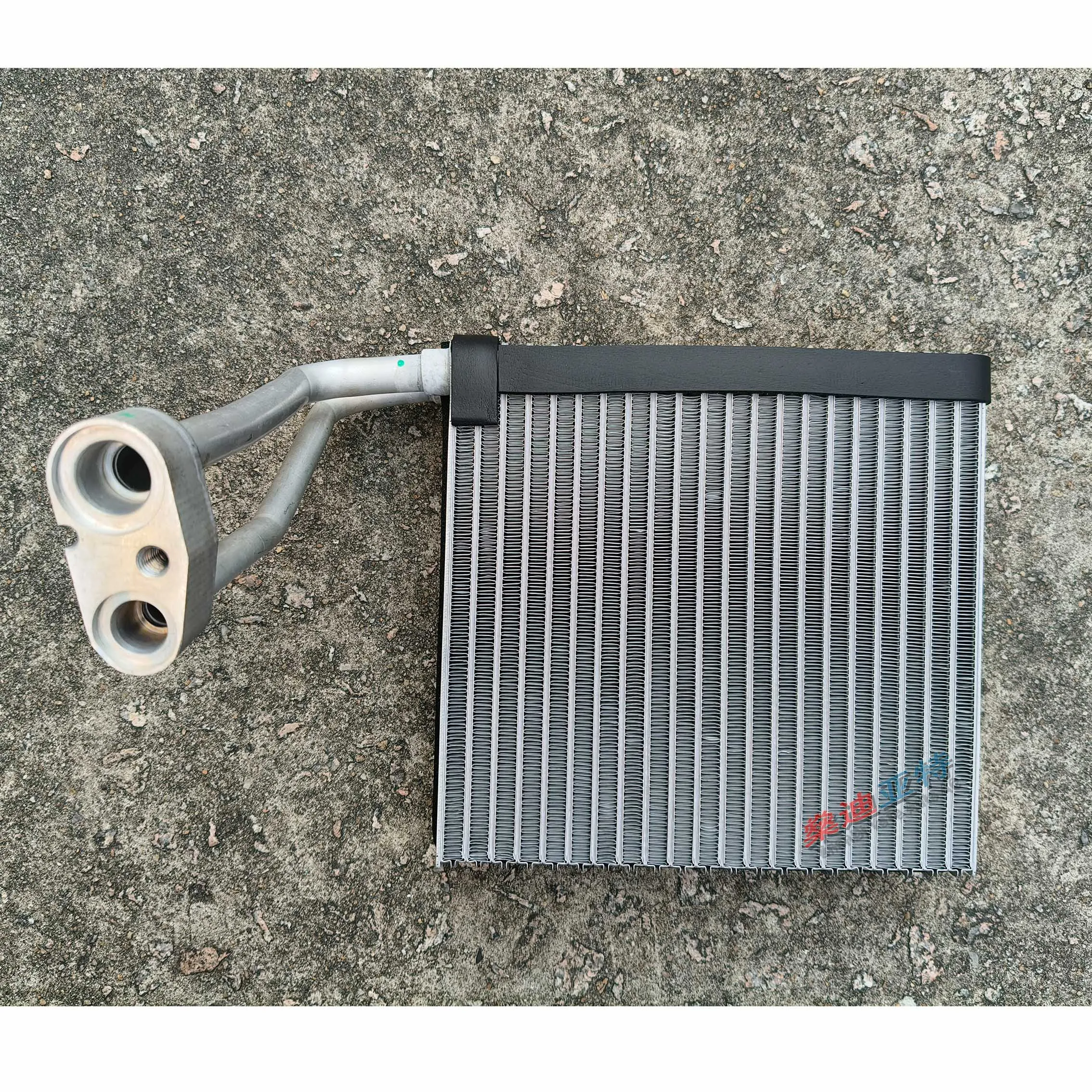 

30767329 Сердечник испарителя автомобильного кондиционера для 03-12 VOLVO S40 II V50 C70 II C30 Ford Focus II 4M5H19850AD 1333921 31250779