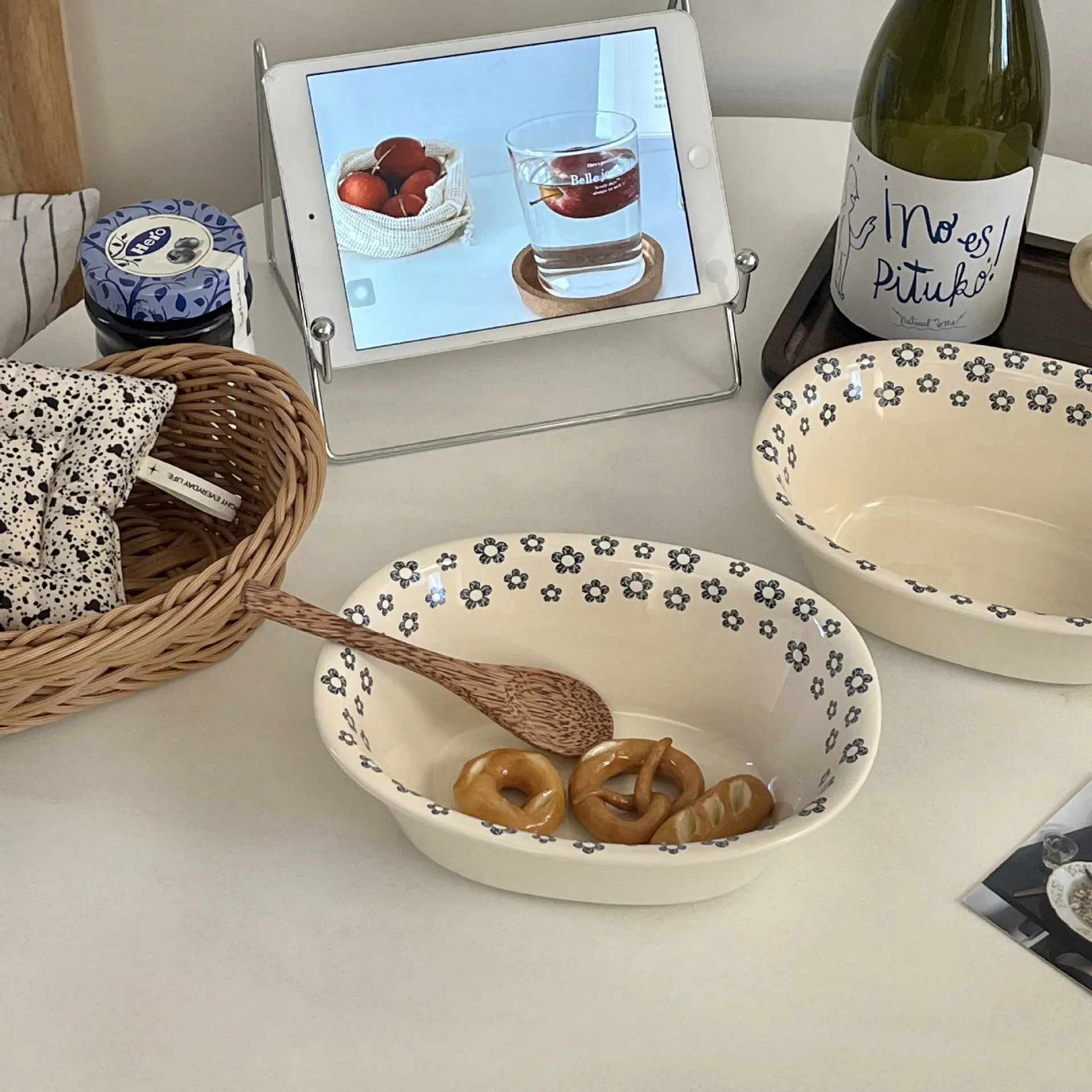 

Vintage Blue Floral Ceramic Bowl Elegant Oval Deep Salad Fruit Yogurt Noodle Bowl