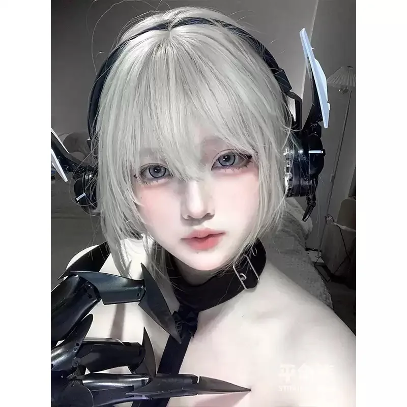 Y2K Silver White Short Straight Full Wig Heat‑Resistant Synthetic Hair Sleek Bob Style Wig for K‑Pop Idol Look Party Photoshoot