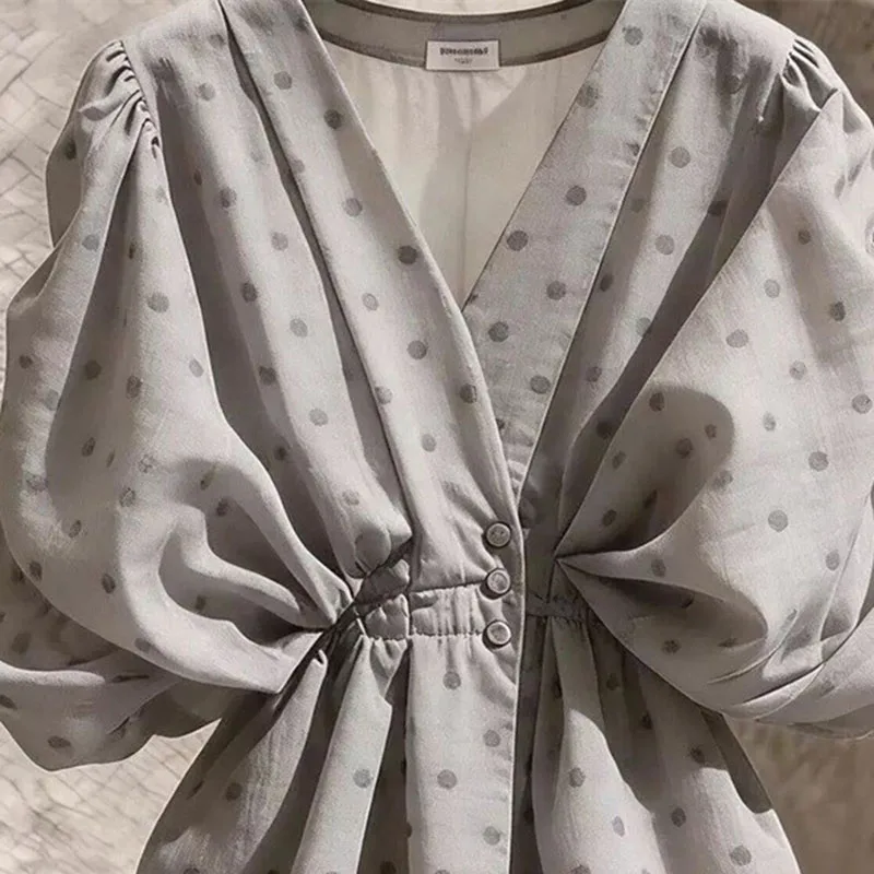 New 2026 Summer Grey Polka Dot Shirt French Style Bubble Sleeve Design Beautiful Blouse Fashionable Temperament Top Female 6