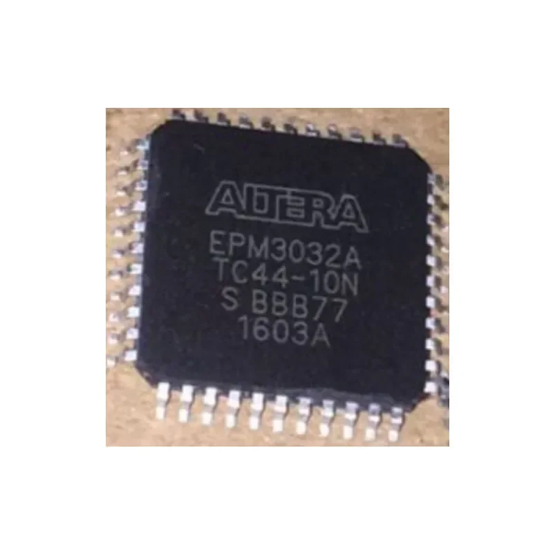 8PCS EPM3032A EPM3032ATC44-10N QFP44 Programmable Logic Device