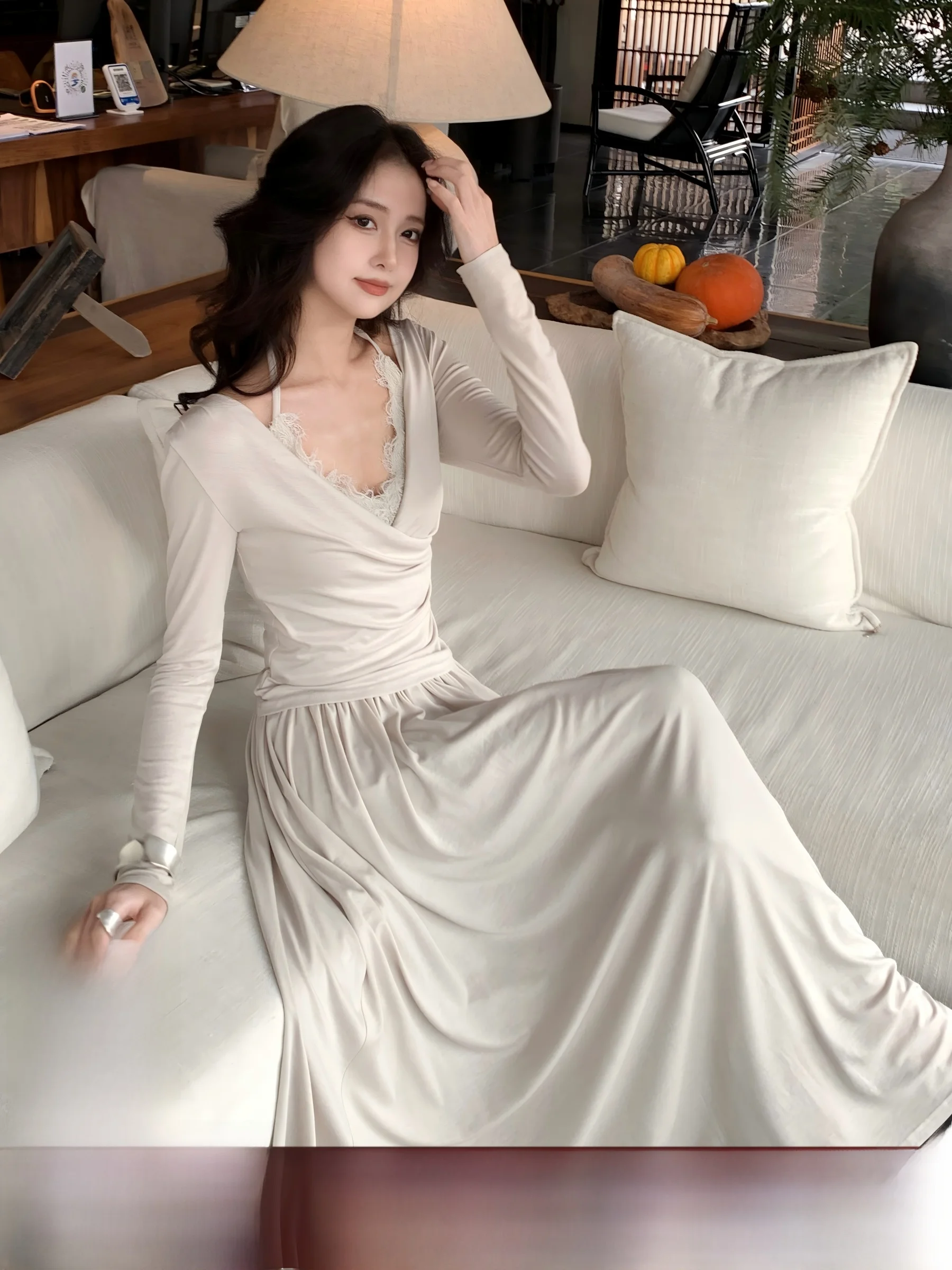 

SYT Vintage Lace Splicing Color V-neck Two-Piece Top Skirt Silk Fabric Set Women's Fashion Spring Collection