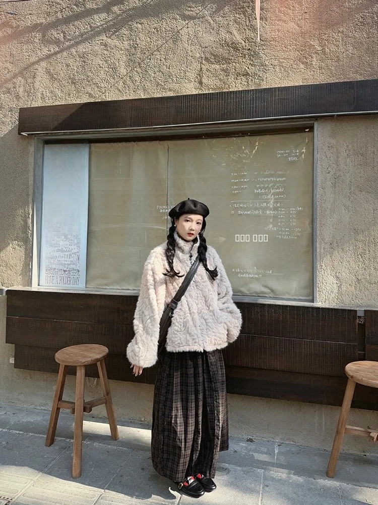 Jaqueta Feminina de Couro e Veludo Dupla Face, Quente e Elegante para o Inverno, Nova Coleção, com Forro de Couro e Pelo Integrado, Estilo Casual, Manga Longa