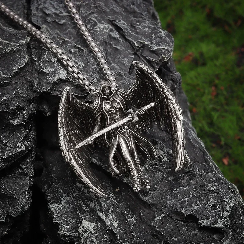 Retro Mythical Sword Archangel Michael Wings Pendant Necklace Men\\\'s Fashion Cool Amulet Jewelry Accessories