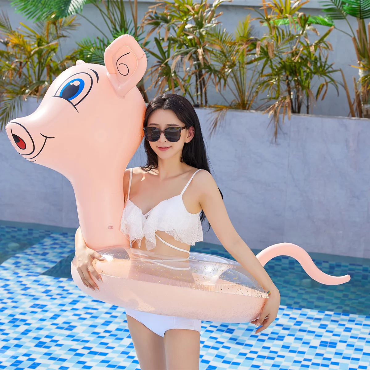 

1Pcs Thick PVC Inflated Swimming Ring Cute Pig Design Durable Float for Summer Water Playing and Relaxation PVC Swim Ring