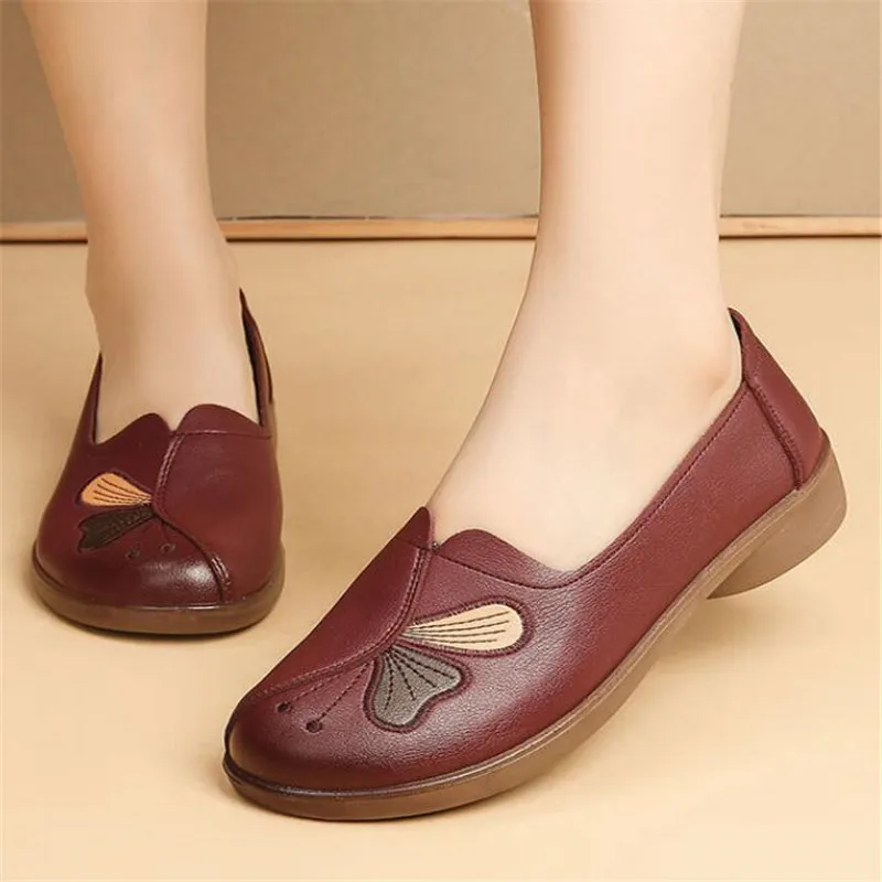 أحذية نسائية مريحة سهلة الارتداء أحذية بدون كعب للسيدات للنساء بخيوط خياطة يدوية للأم أحذية نسائية بكعب منخفض للاستخدام الخارجي #5