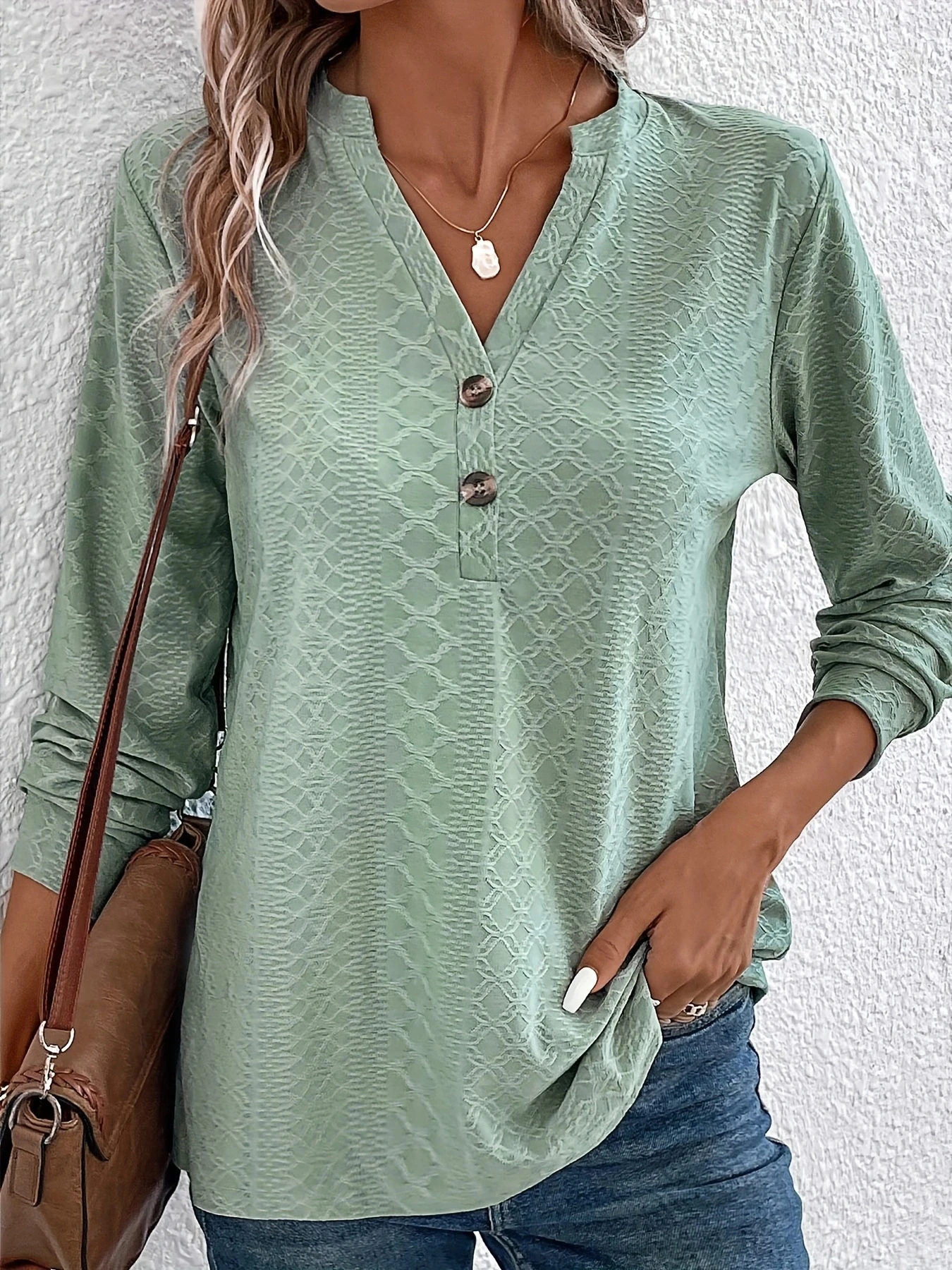 Women\'s Fashion Texture Solid Color Button V-neck Long sleeved Top